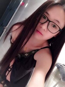 メガネが似合いすぎててたまらない素人の眼鏡エロ画像が最高っすｗｗｗ